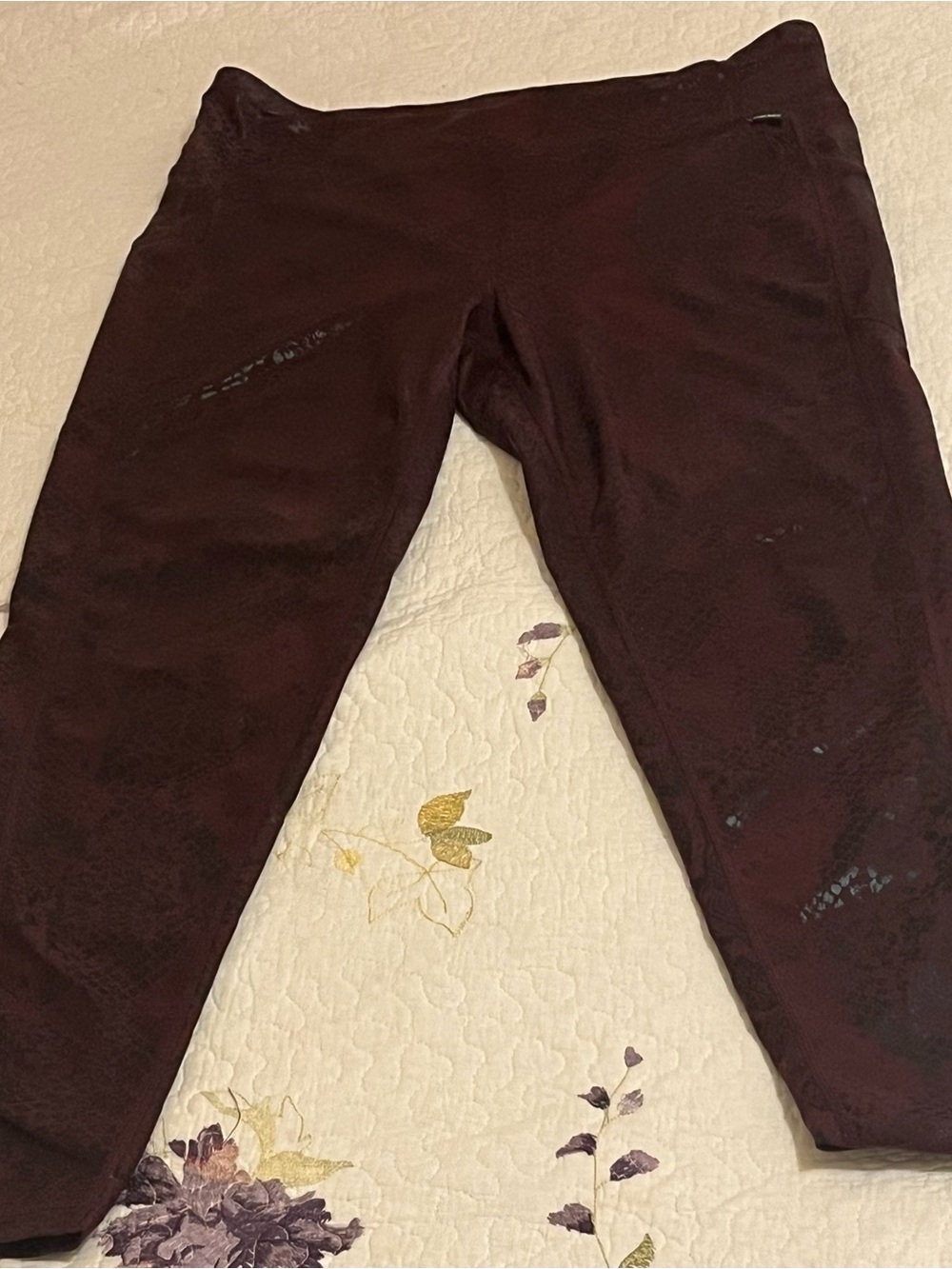 DKNY Deep Plum Capri Leggings